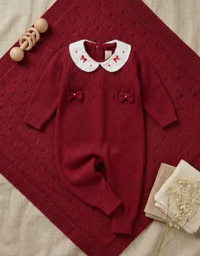 Conjunto saída de maternidade menina em tricô luxo com macacão e manta coordenados