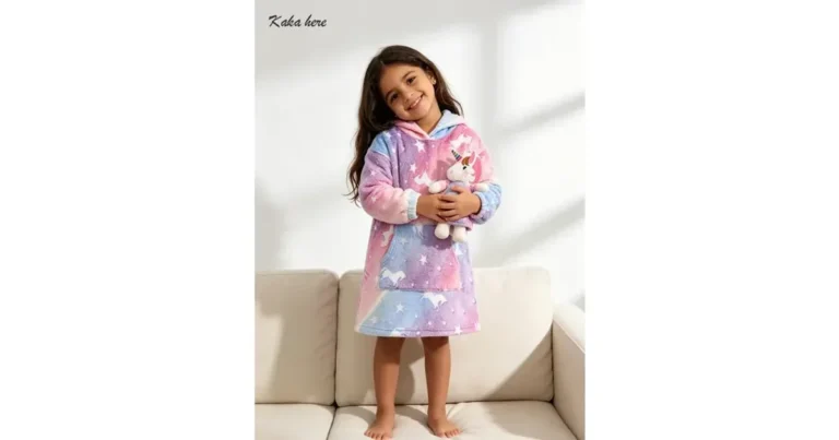 Camisola Infantil: Flanela, Soft ou Algodão? Camisola infantil flanelada com capuz para o inverno, modelo de manga longa para menina